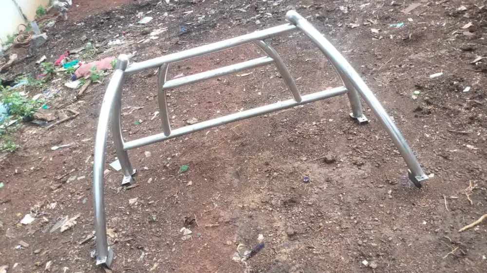 Roll Bar mobil pick up atau bak terbuka