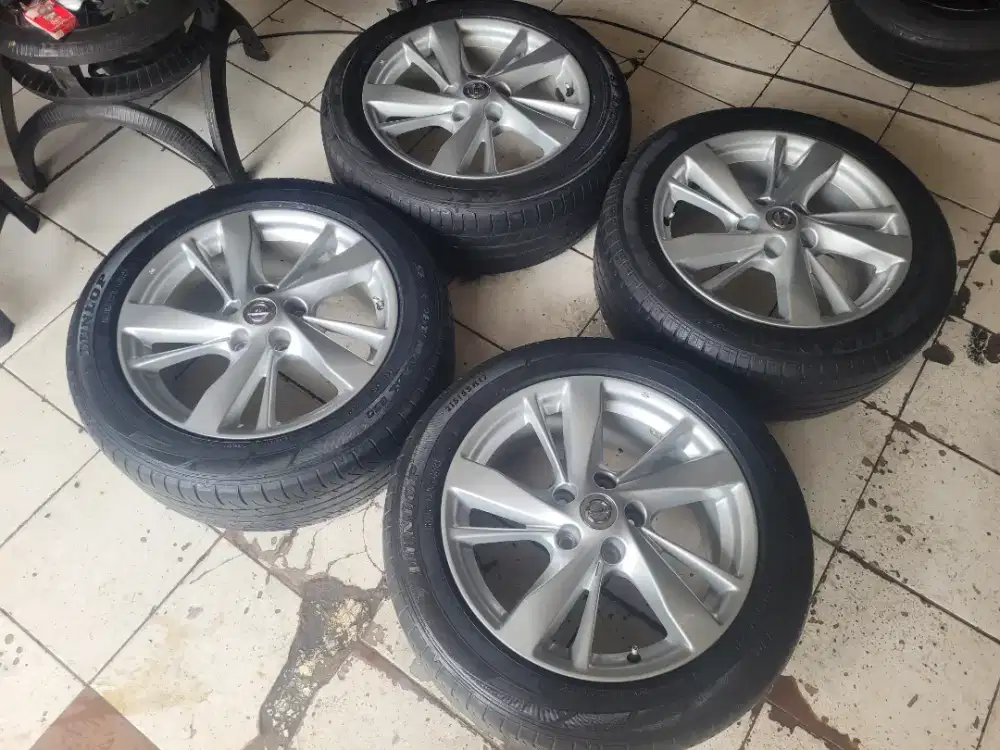 Velg Nissan Teana R17 ori paket ban bisa serena xtrail juke innova
