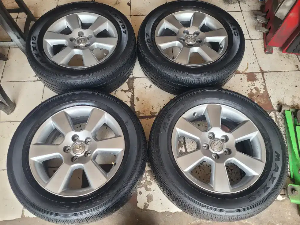 Velg original Harrier R17 paket ban second bisa innova rush voxy dll