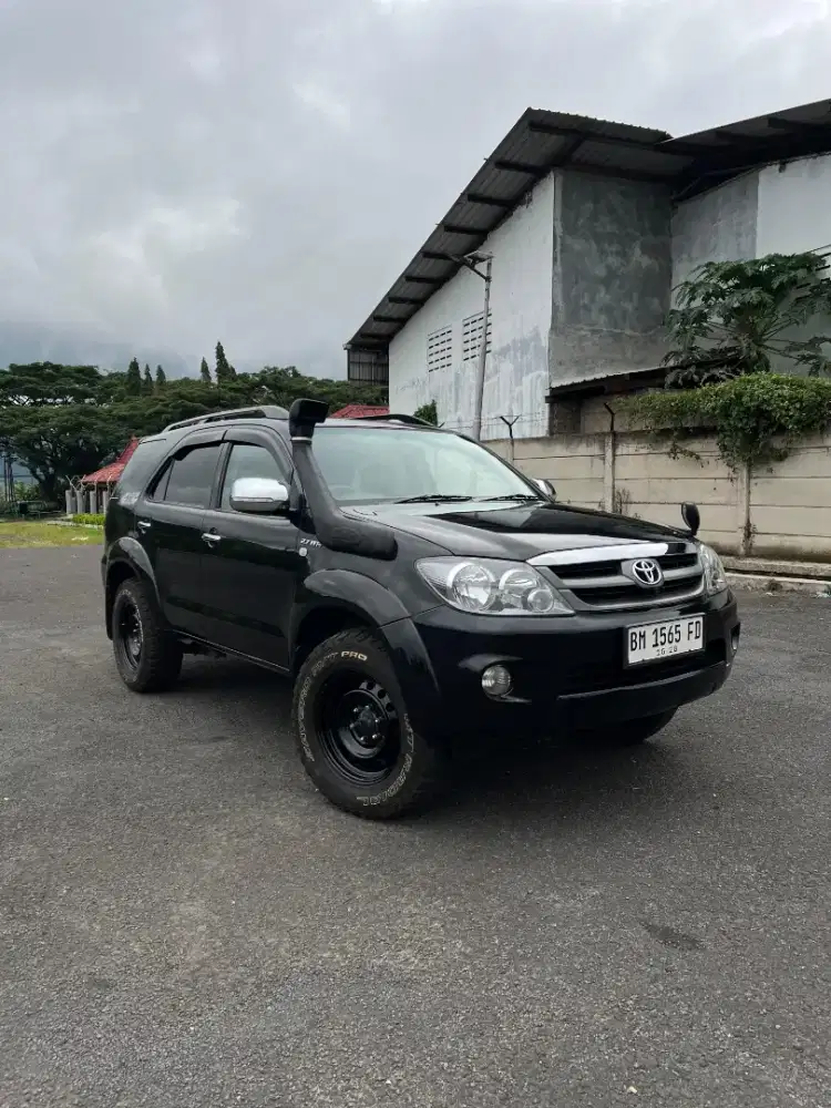 Toyota Fortuner 2.7 V 4x4 matic bensin 2008