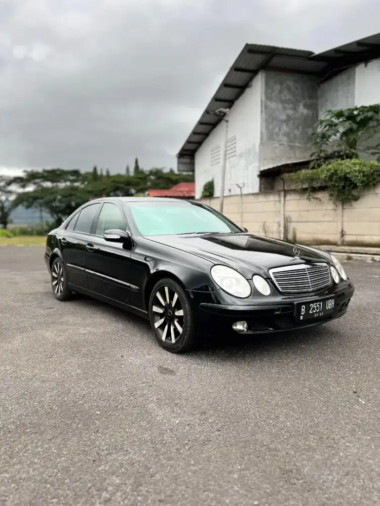 Mercedes Benz E200 2004 km 70rb