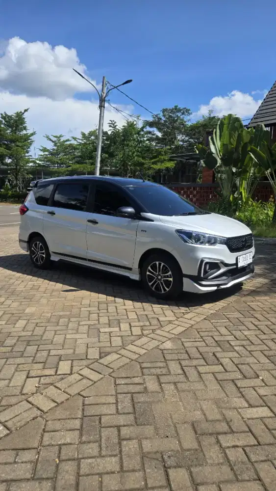 Dijual cepat Ertiga Cruise Hybrid AT 2024