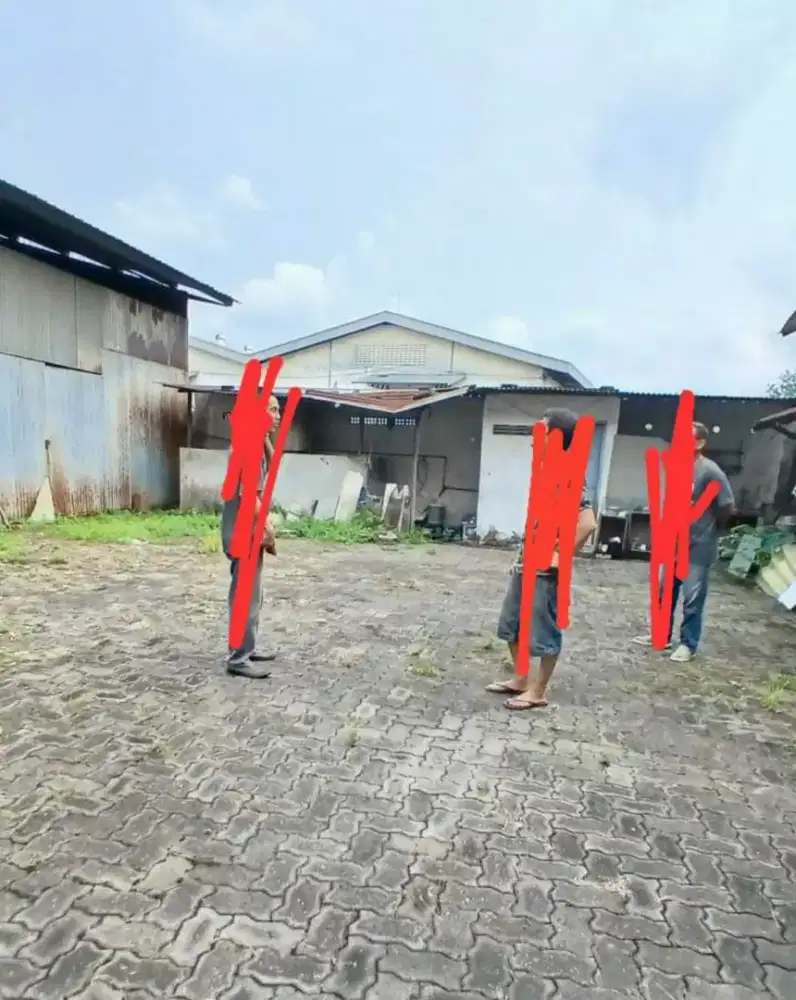 Dijual Tanah murah Bonus Ex Gudang lama di jl Sarwo Edi Pedurungan koh