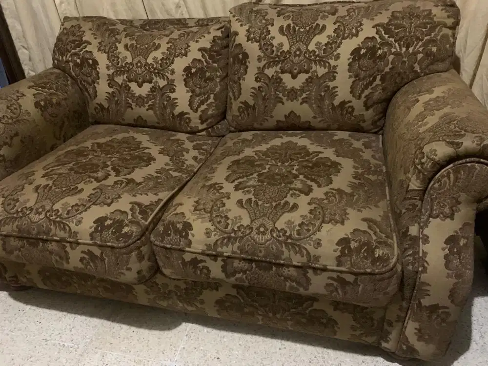 Sofa 2 seater BEKAS BAGUS