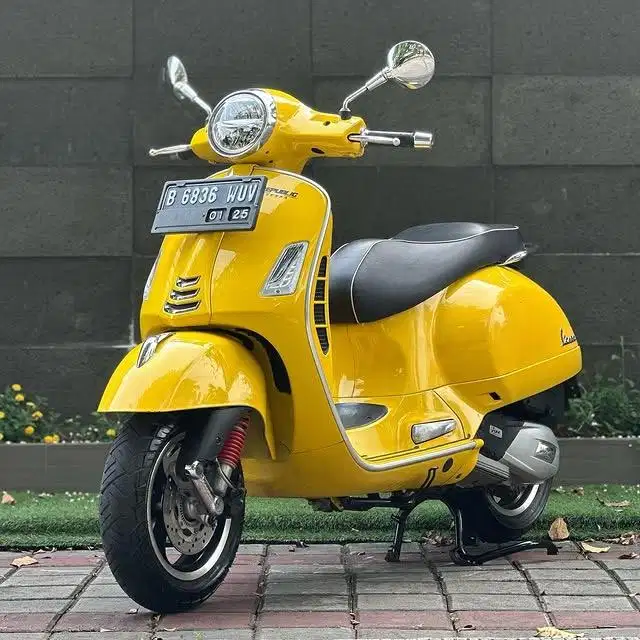 DIJUAL PIAGGIO VESPA GTS 4V 150 IGET ABS LED TH 2019 PERFECT CONDITION