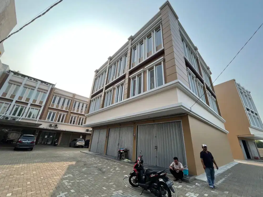 Dijual Ruko Komersil dilingkungan Komplek Ruko Radin Inten Center Jakarta Timur