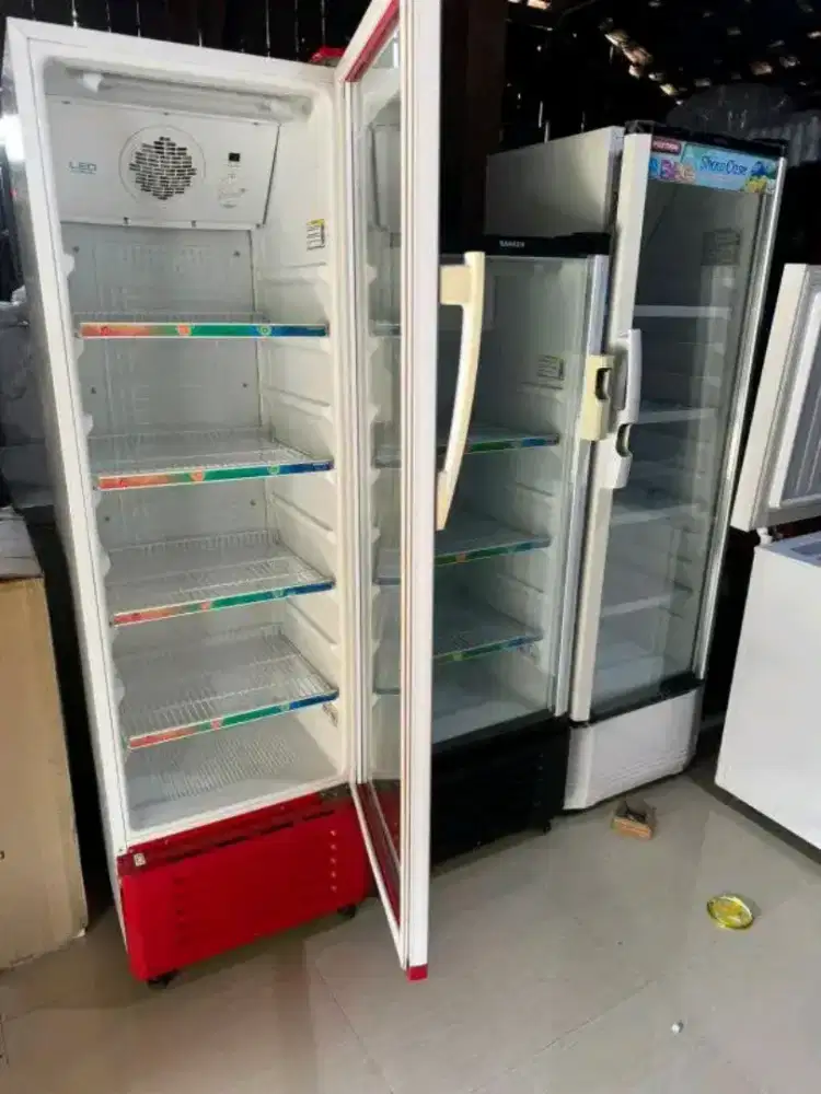 Menerima elektronik bekas atau rusak