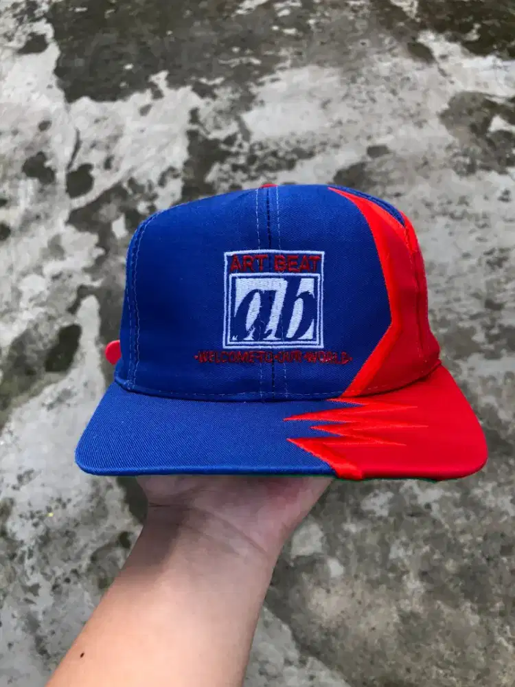 Topi Vintage ART BEAT Full Bordir