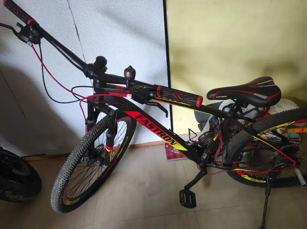 Sepeda gunung Fastron