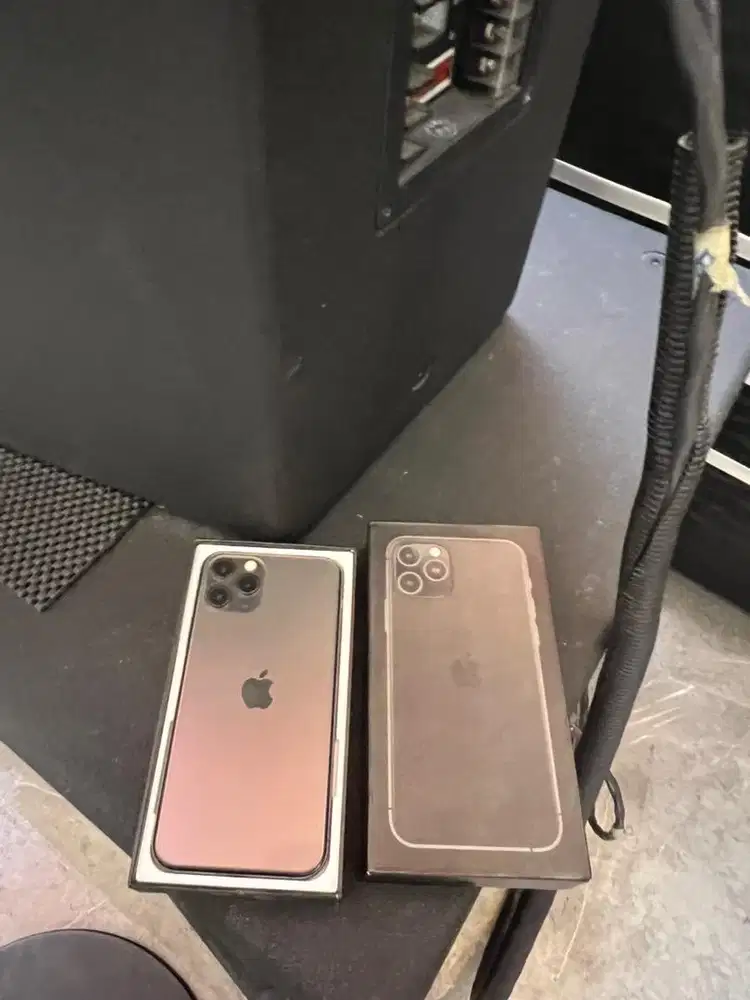 iphone 11 pro 256gb jual sesuai judul