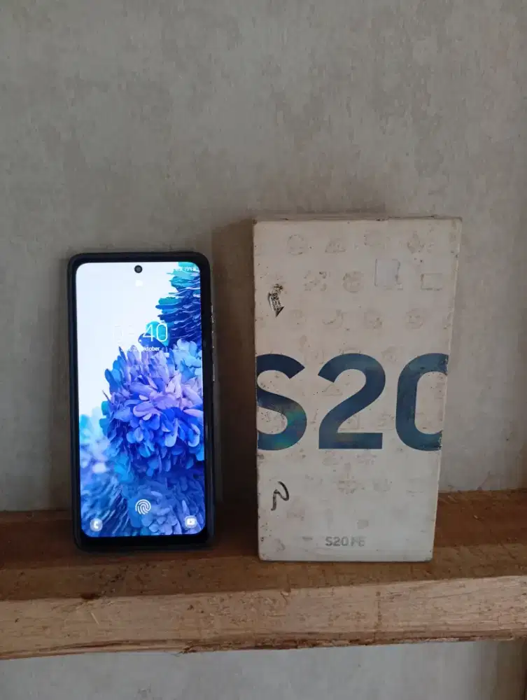 Samsung s20 fe ram 8+8/128 Gb fullset mulus like new