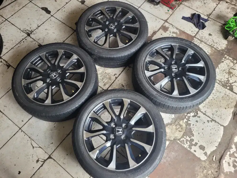 Velg jazz rs gk5 2017 R16 original paket ban bisa brio mobilio vios