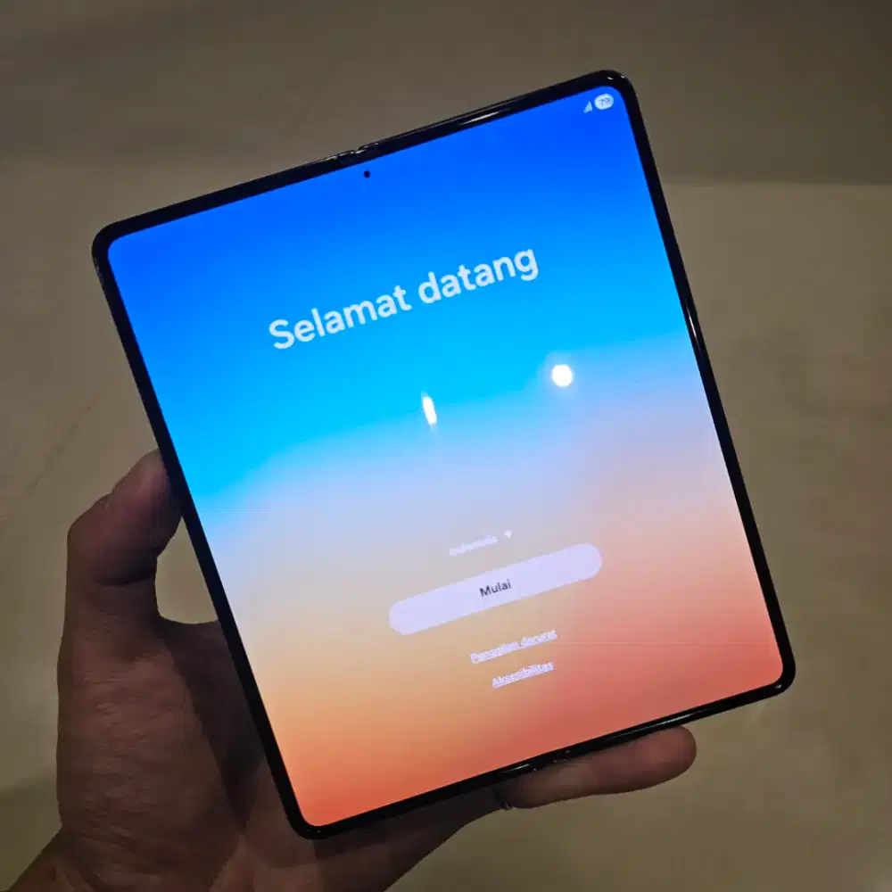 SAMSUNG GALAXY FOLD 4