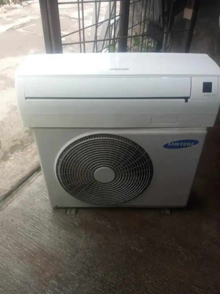 Ac samsung 1/2 pk r32 dingin