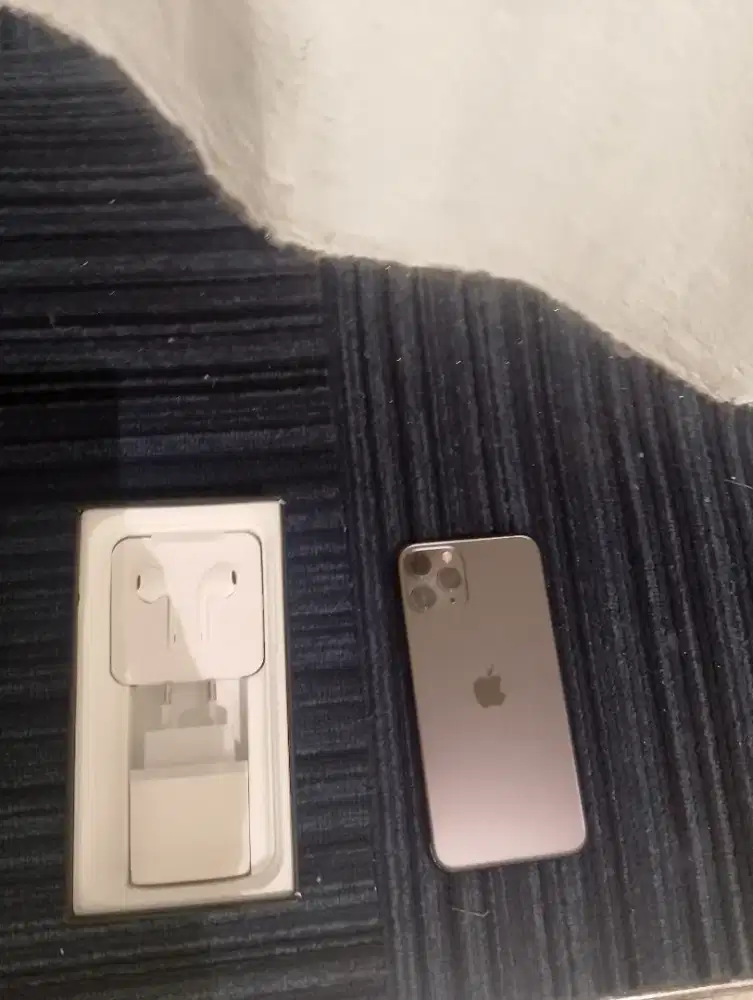 Iphone 11 pro max 256gb rute apple baru