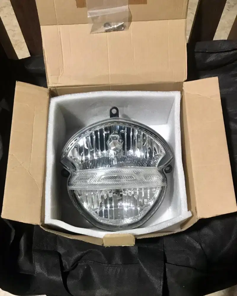 Head lamp Original Ducati Monster