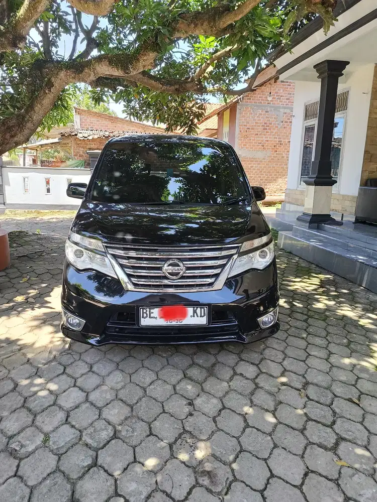 Nissan Serena 2015 Bensin