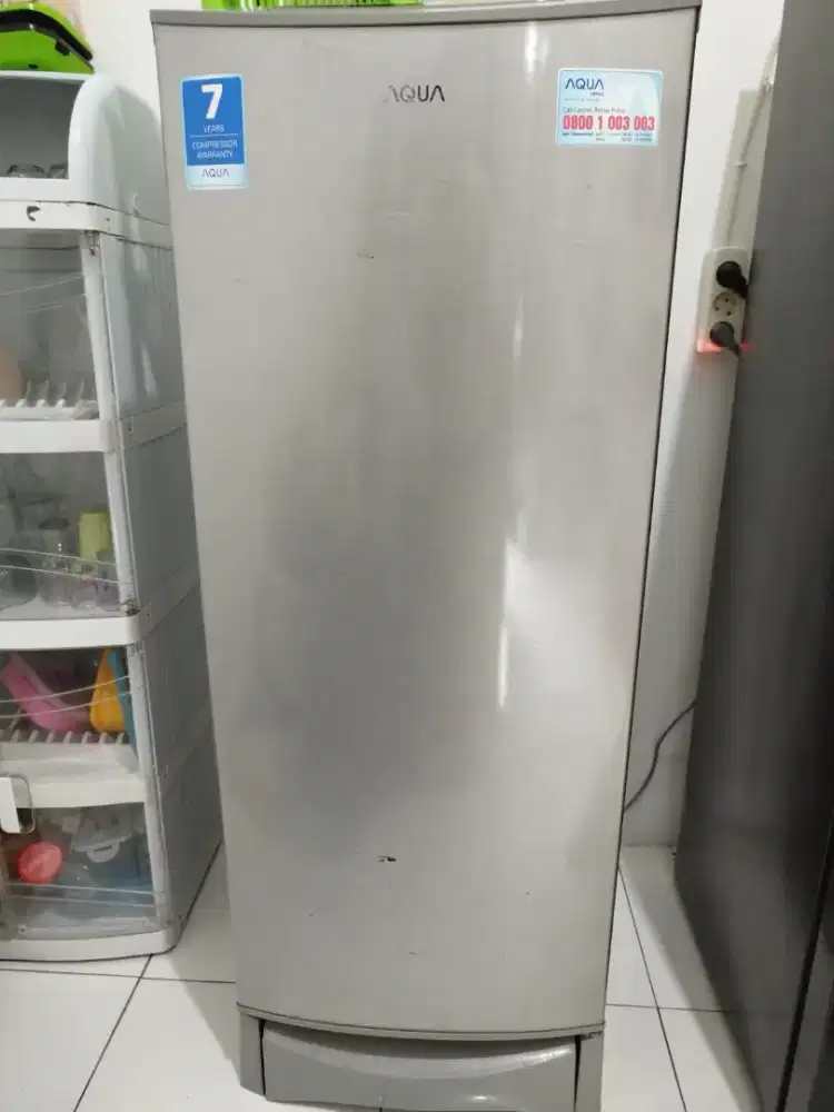 Dijual kulkas 1 pintu