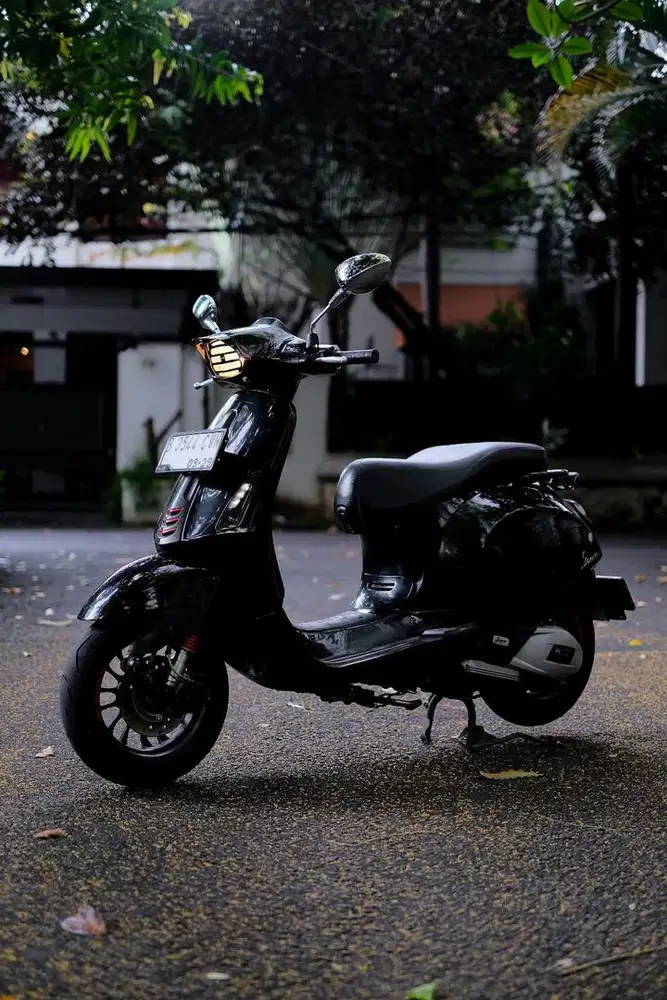 VESPA SPRINT CARBON 2018