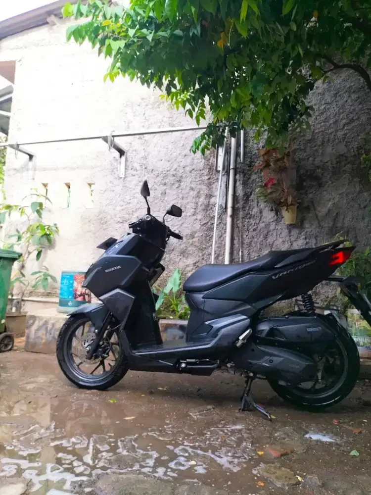 Vario 160 tahun 2022 pajak on konci remot masih 2 mesin setandar deler