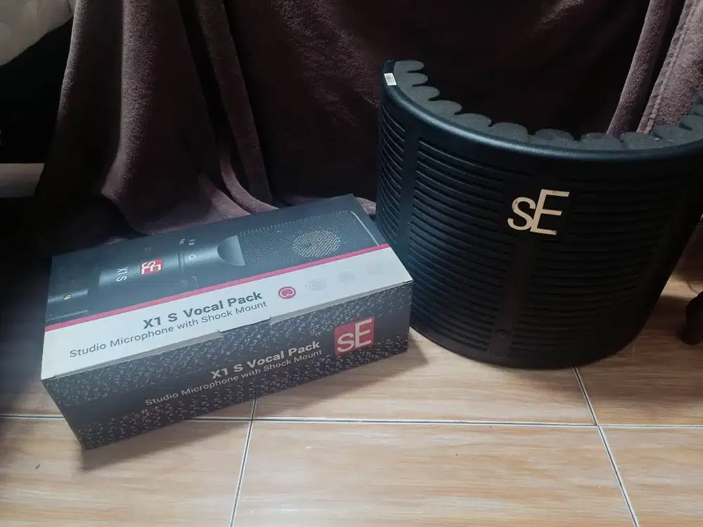 SE Electronics X1S Vocal pack + SE Vocal Booth Chamber RF-X