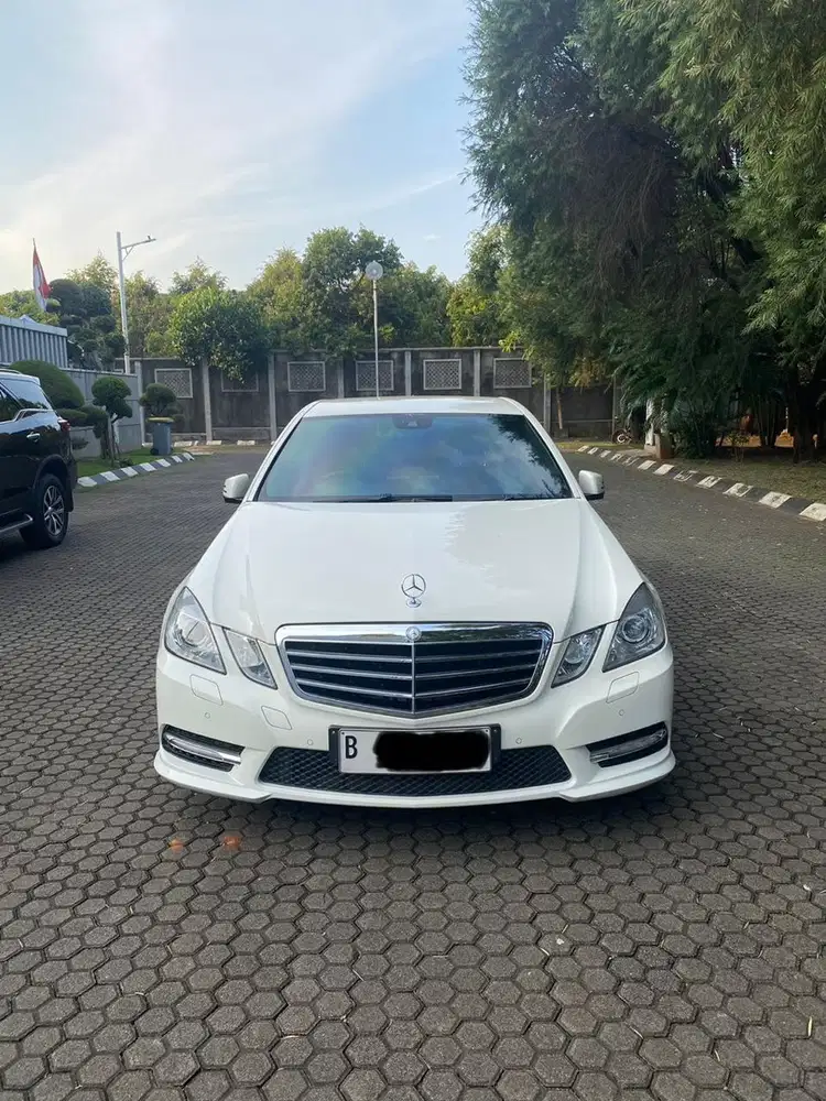 Mercedes-Benz E250 2012 Bensin