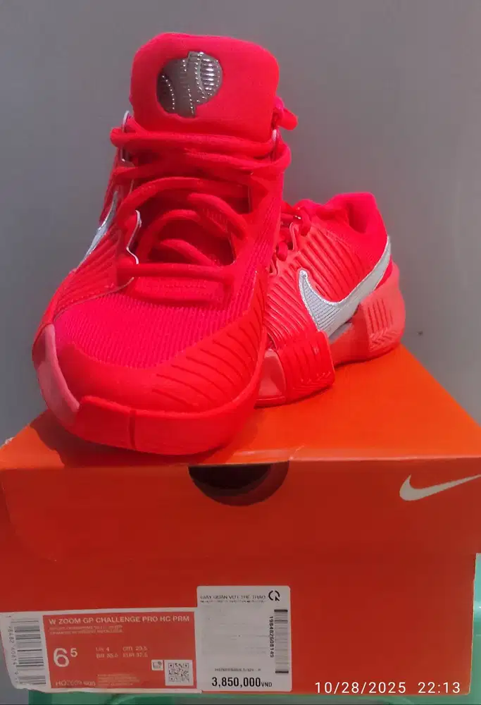 Dijual Sepatu Tenis Wanita NIKE Size 37.5