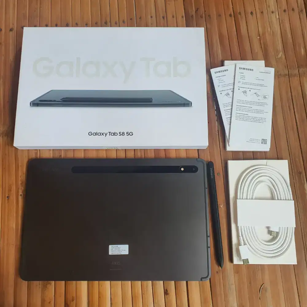 Tab S8 5G + Keyboard-Stylus Samsung Tab S8 5G Like New BH 99%