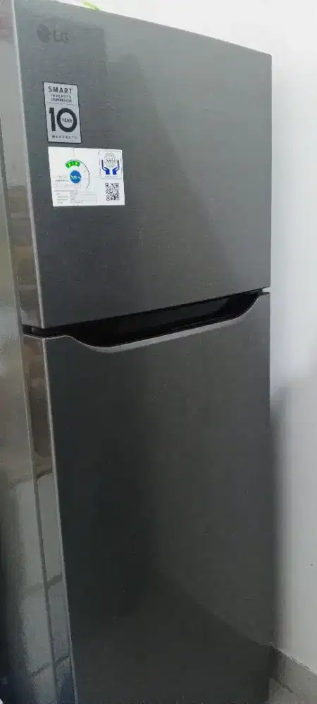 Kulkas LG 2 pintu Inverter