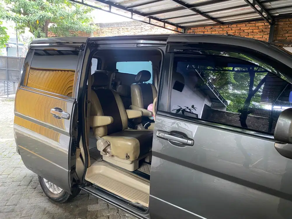 Nissan Serena 2009 Bensin