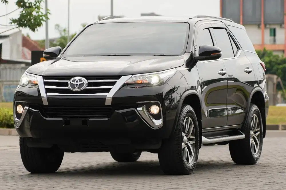 Mobil Santun! Toyota Fortuner 2.4 VRZ 2018 Bertenaga & Irit! Crv cx5
