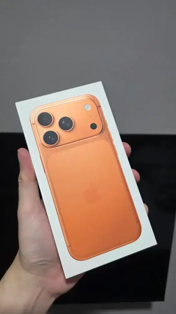 Iphone 17 Pro 256GB ORANGE. Brand New.