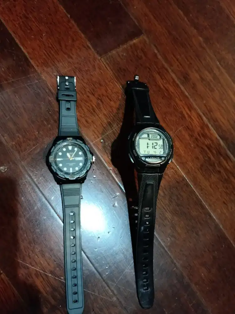 Jam tangan CASIO