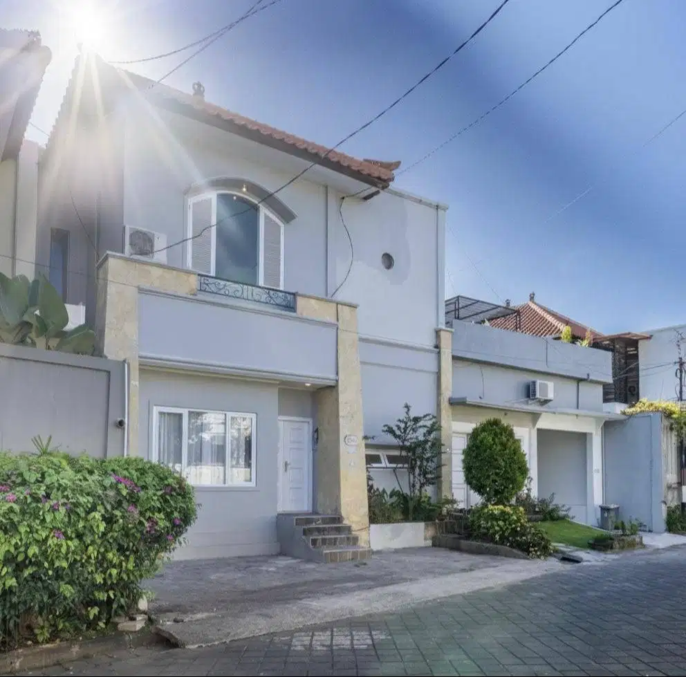 Dijual Villa Mewah 8 Kamar tidur di Sanur