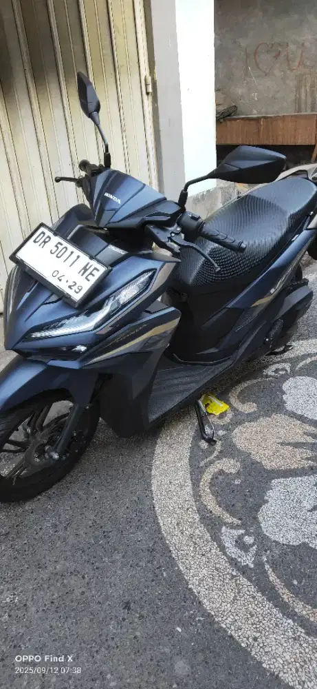 New V125 cbs iss smartkey les KM (4000)