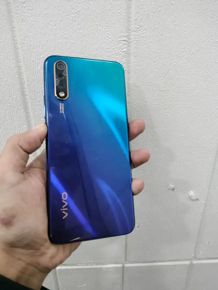 Vivo s1 4/128gb