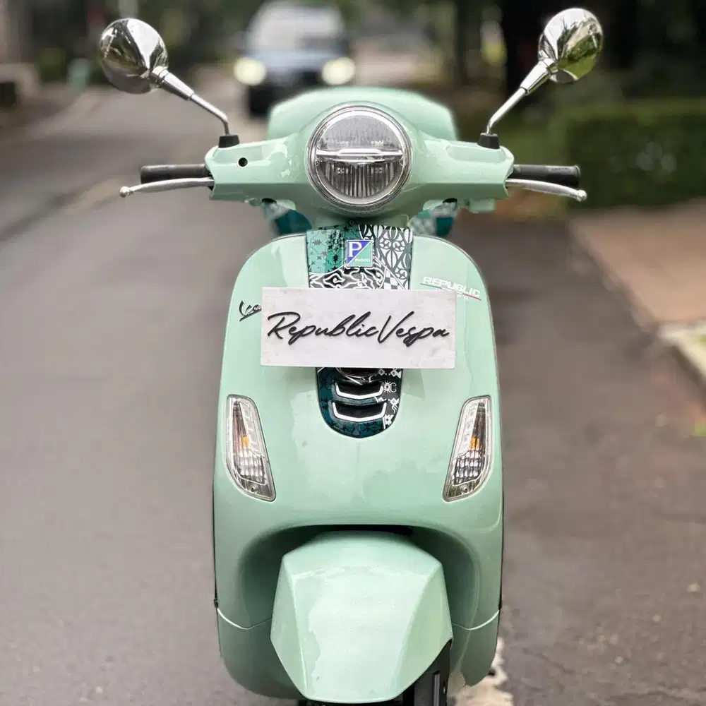 DP 5JT! PIAGGIO VESPA LX BATIK SERIES 125 IGET LED TH 2023 LIMITED