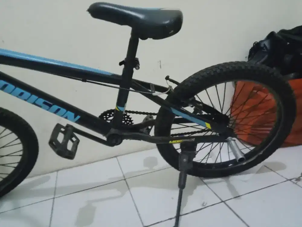 BMX UK 20 kondisi normal