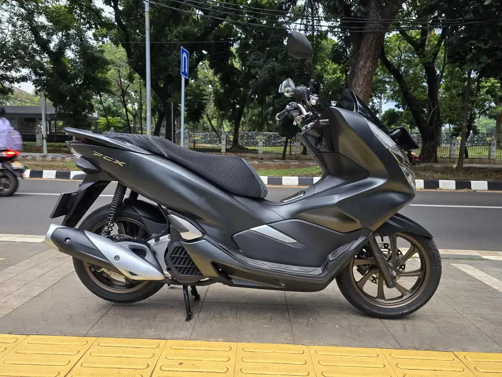 DP MINIM 2JTA CASH KREDIT HONDA PCX 150 ABS THN 2020 PAJAK IDUP