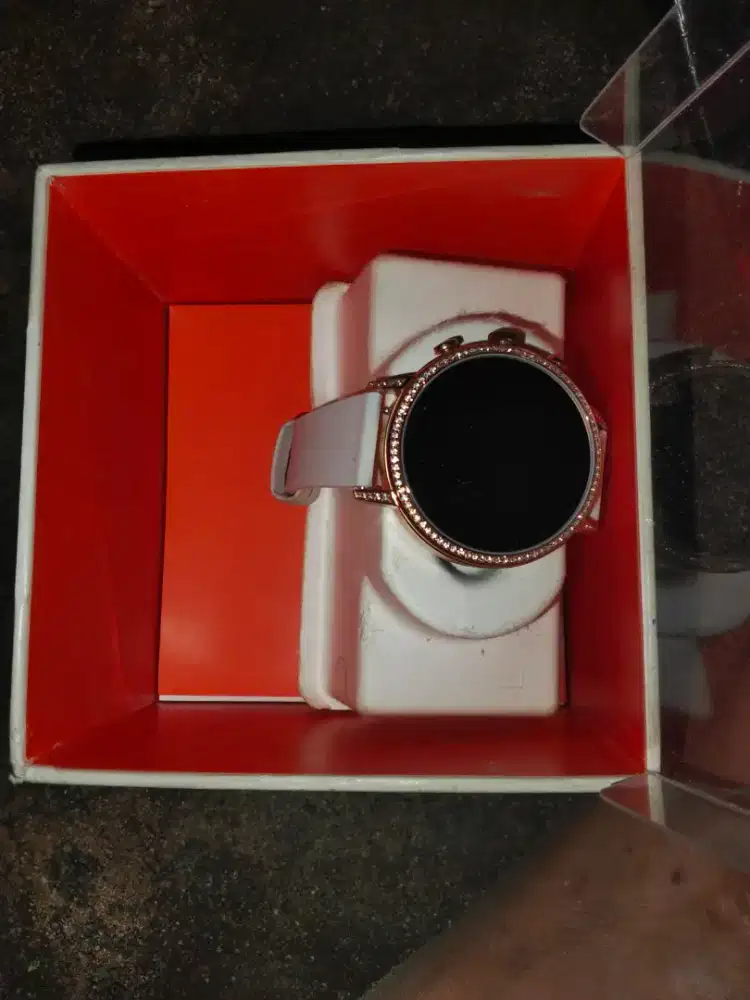 Di jual jam tangan fosil ketimbang gak di pakai kondisi habis batre