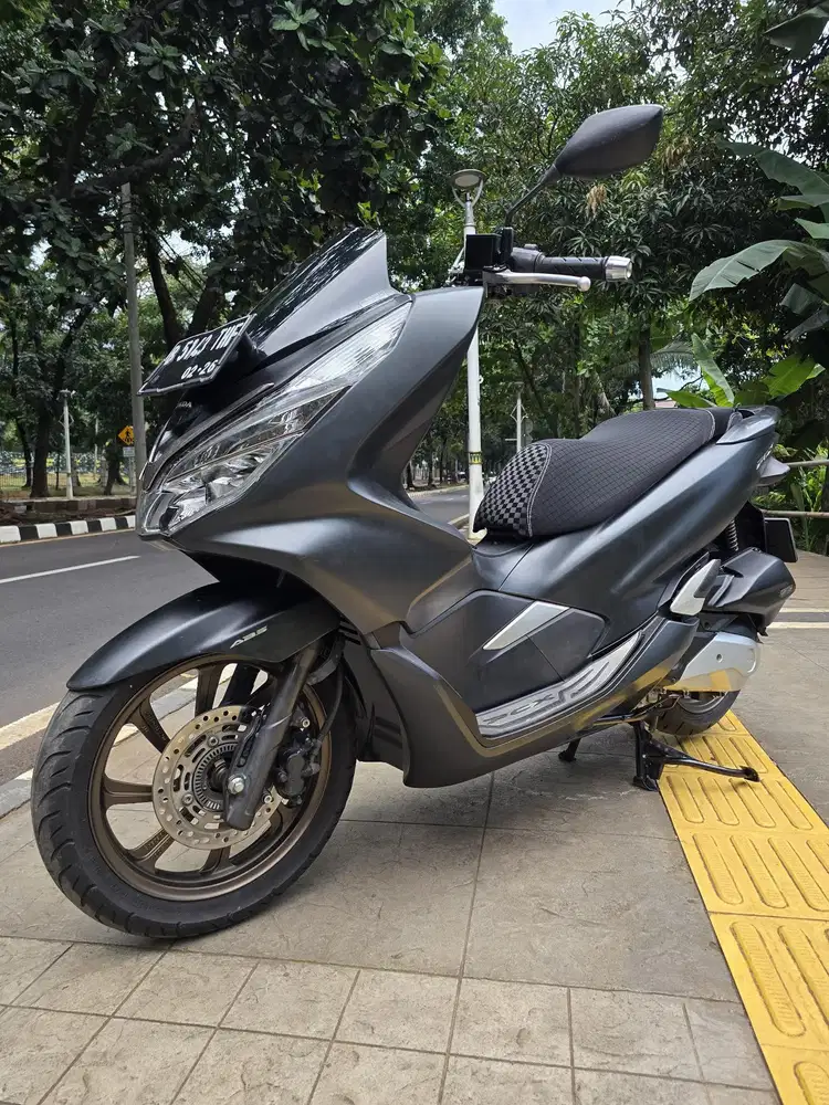 DP MINIM 2JTA CASH KREDIT HONDA PCX 150 ABS THN 2020 PAJAK IDUP