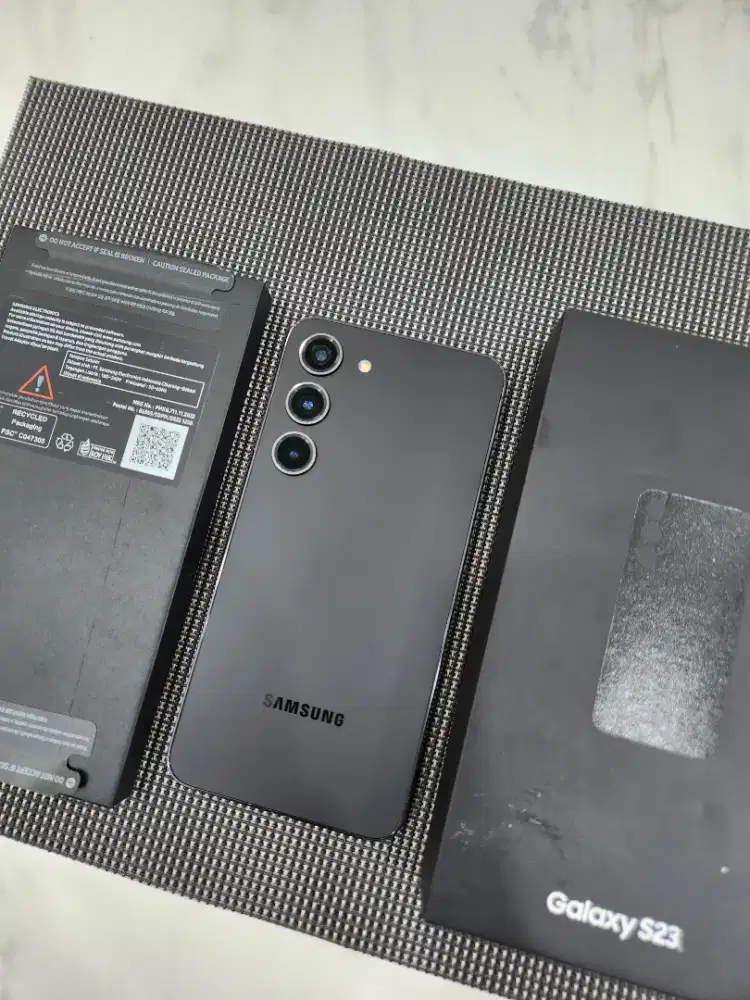 Samsung Galaxy S23 5G 8/256 Phantom Black Garansi Resmi Ex Sein