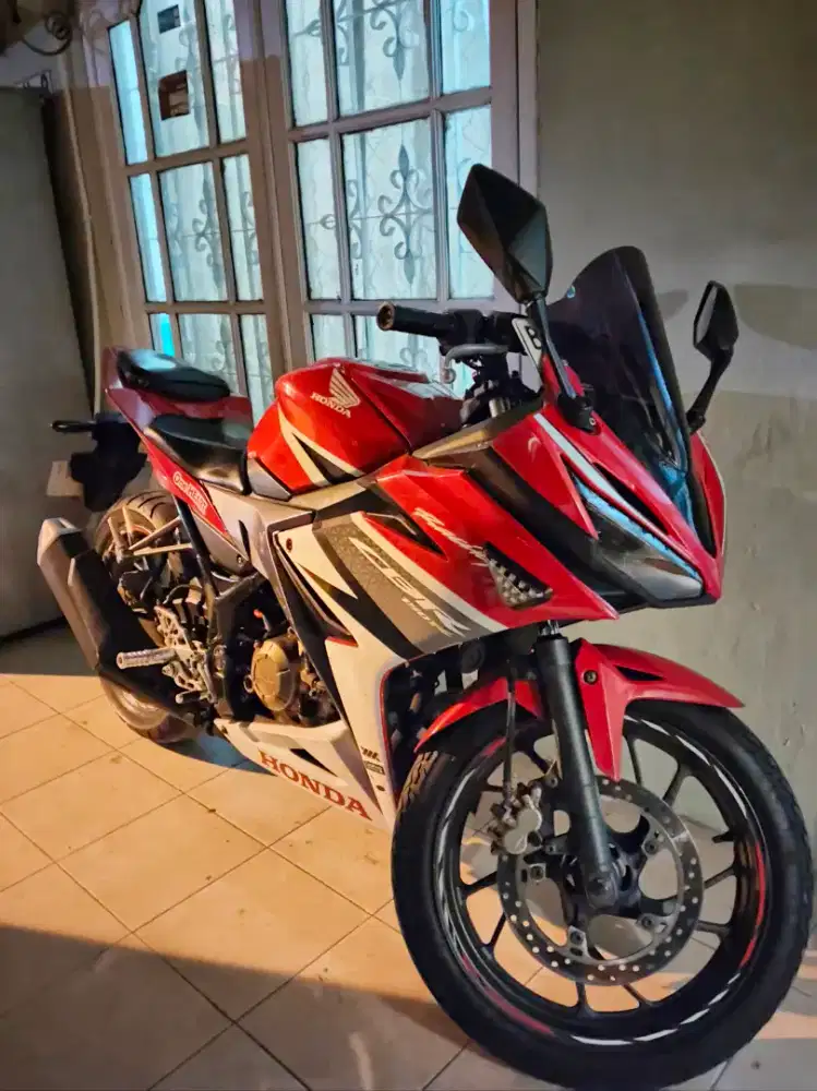 CBR150R FACELIFT (NEGO)