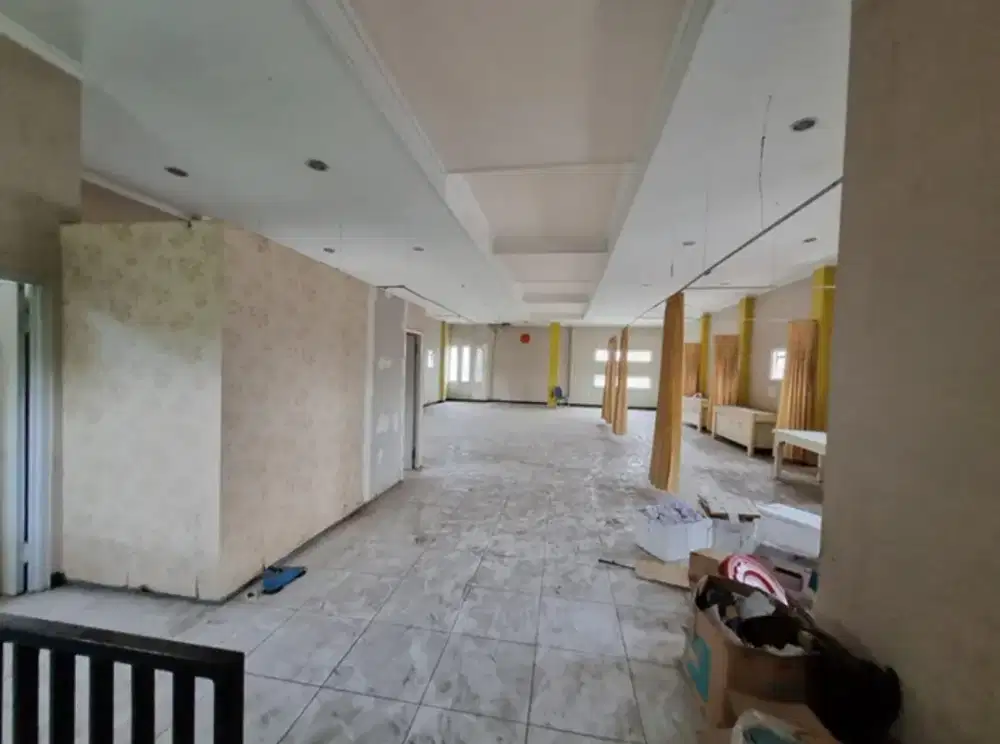 DIJUAL TEMPAT USAHA BEKAS KLINIK DAN APOTEK LOKASI STRATEGIS