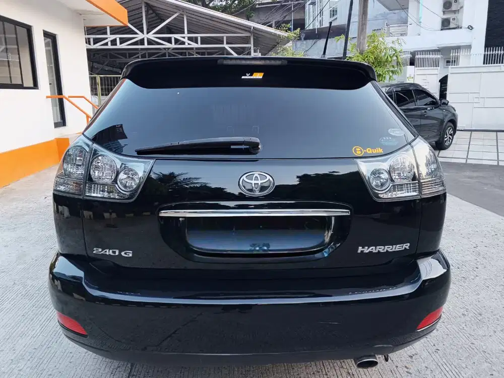 Toyota harrier 2010 matic
