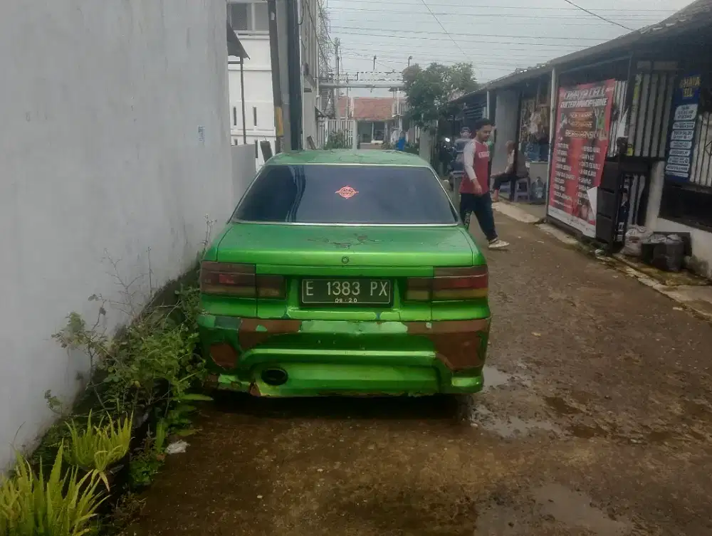 Mitsubishi Lancer 1992 Bensin