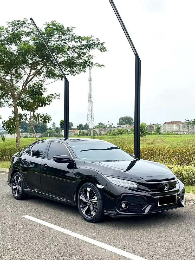 Honda Civic 1.5 Turbo Hatchback A/T 2018 VERY GOOD CONDITION!