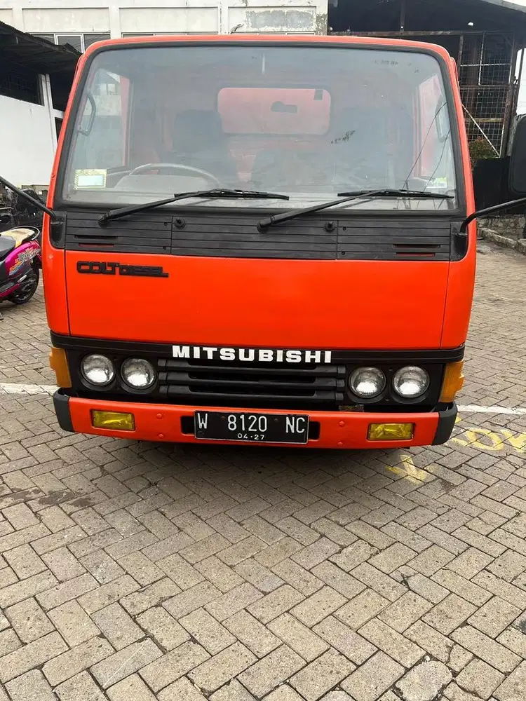 Mitsubishi Colt Diesel Fe 304 PS100