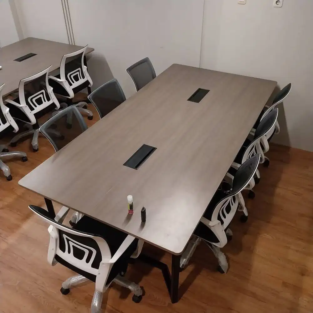 Meja Kerja Kantor Staff Meeting