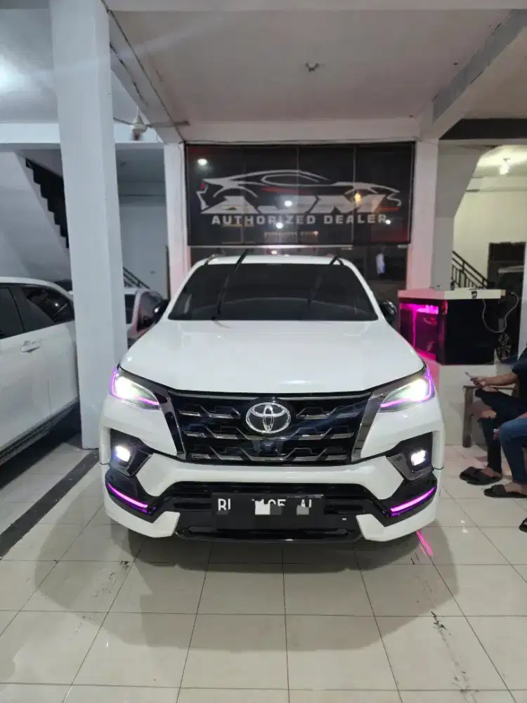 Toyota Fortuner GR 2.4 tahun 2022 metic Solar